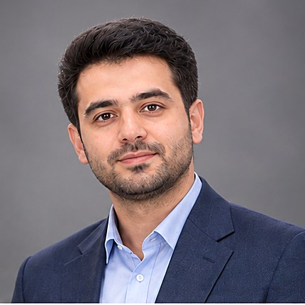 آقای مجتبی قاسمی : اکانت‌منیجر و پشتیبانی